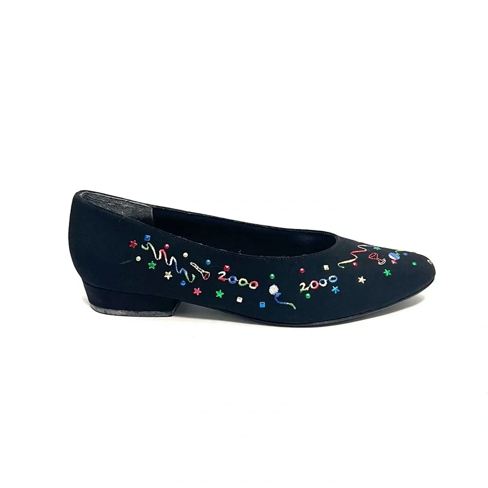 Vintage Y2K black fabric New Years Eve 2000 embroidered holiday kitten heels